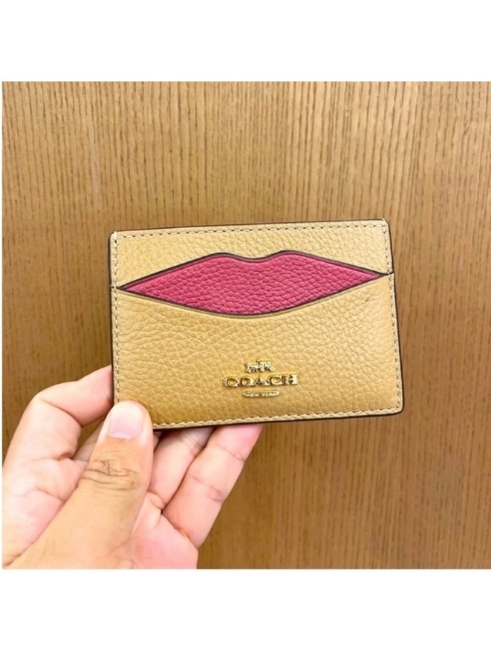 Coach Lip Slim Card Case # CW926